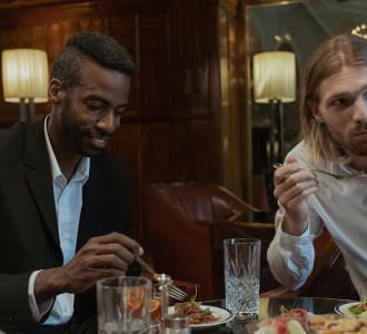 วิธีค้นหาสถานที่ที่ดีในการกินอาหาร